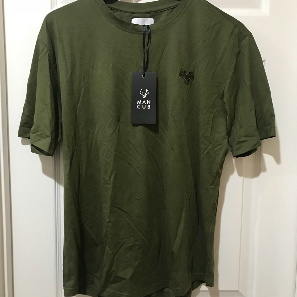 Man-Cub Scoop fitted shirt